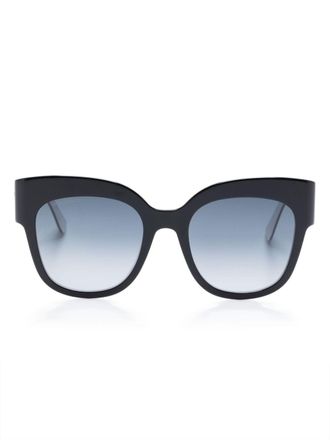 Dsquared2 Eyewear logo-plaque butterfly-frame sunglasses - Black