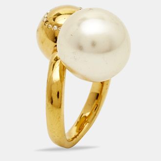 Carolina Herrera Ch Faux Pearl Crystal Gold Tone Ring