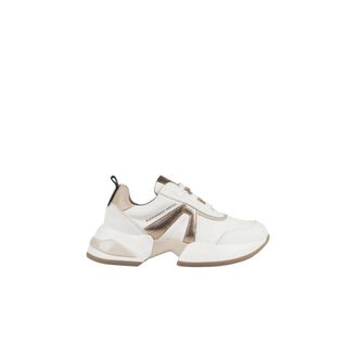 Alexander Smith Marble Woman White Copper