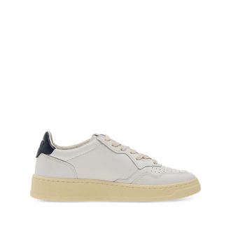 Autry Medalist Low Leather Sneakers