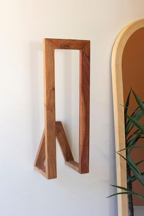 Kalalou Wooden Wall Towel Rack