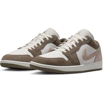 Nike Jordan Air Jordan 1 Low Basketball Sneaker in 046 Olvgry/engstn at Nordstrom, Size 11.5