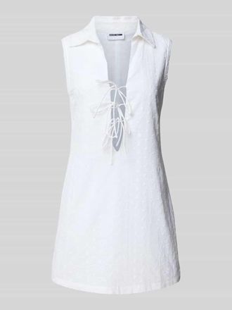 Noisy May Minikleid mit Lochstickerei Modell SOMMER in Weiss, Gr&ouml;&szlig;e XS