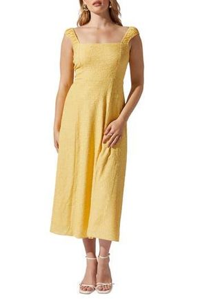 ASTR the Label Crinkle Maxi Dress in Yellow at Nordstrom Rack, Size Medium
