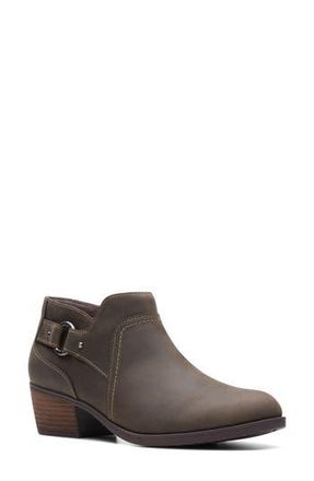 Clarks Charlton Grace Ankle Boot in Taupe Oily Lea at Nordstrom Rack, Size 7