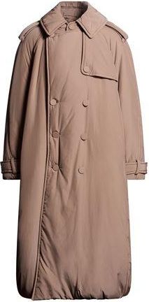 Acne Studios CAPISPALLA - Piumini & Imbottiti Sintetici su YOOX.COM