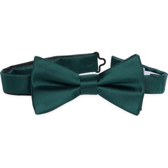 Nordstrom Rack Satin Solid Bow Tie in Hunter at Nordstrom Rack