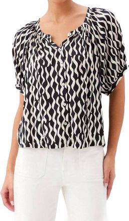 Karen Kane Satin Short Sleeve Peasant Top In Print