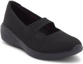 Skechers Arya Lovesome Slip-On Sneaker in Black at Nordstrom Rack, Size 9.5
