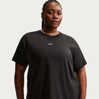 Nike Womens Nike Sportswear Classic Oversized Short-Sleeve T-Shirt (Plus Size) in Black | IH7603-010