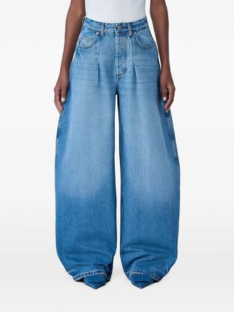 Jacquemus Pleated-detail Faded-effect Jeans