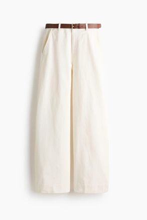 H&M Wide Belted Twill Trousers in White at Nordstrom, Size 20