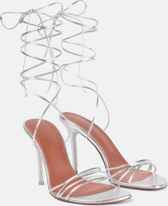 Amina Muaddi Sandali Lori 95 in pelle metallizzata