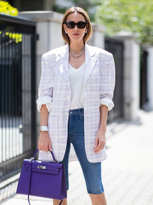 Alexandra Lapp in einem eleganten Business-Outfit