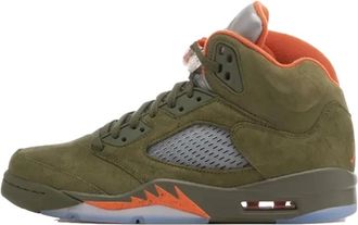 Nike Jordan Schoenen, Heren, Groen, 36 EU, Retro Olive Sneakers Stijl Must-Have