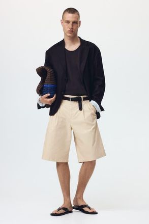 H&M Loose Fit Bermuda Shorts in Light Beige at Nordstrom, Size 34