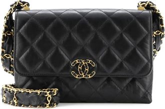 Chanel CC Wide Chain Compartment Flap Phone Holder Quilted Aged Calfskin crossbody bag - Zwart