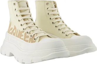 Alexander McQueen Womens Tread Slick Sneaker Beige Leather