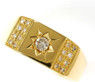 C&A Unbranded (18K) Band Ring (Pre-Owned)