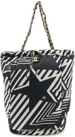 Chanel Pre-owned Coco Beach Nylon Leather Backpack - Dames - Vintage Rugzakken - Zwart - ONE Size - Nylon - Vintage