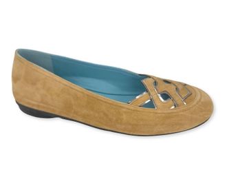 Thierry Rabotin Womens Ginny Ballet Flats In Camel