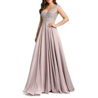 Mac Duggal Applique And Jeweled Encrusted Cap Sleeve Chiffon Gown in Vintage Lilac at Nordstrom, Size 20