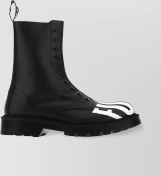 VTMNTS leather ankle boots with round toe and pull-tab