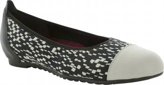 Munro Womens Henlee Flats In Black/white