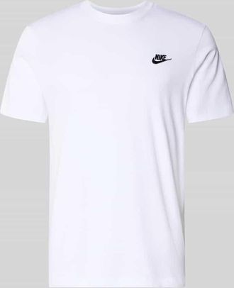 Nike T-Shirt mit Label-Stitching in Weiss, Gr&ouml;&szlig;e XXL