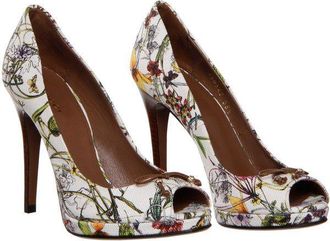 Gucci White Canvas Flora Print Pumps Size 37.5