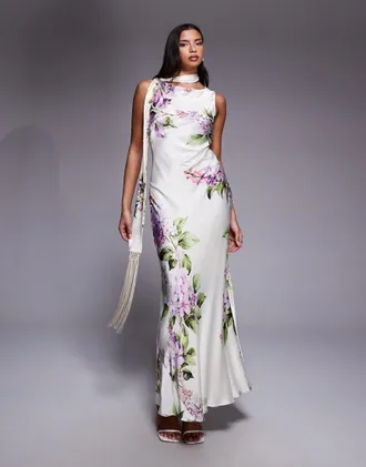 Forever New Vestito lungo in raso color avorio con stampa a fiori e sciarpa con nappe-Bianco