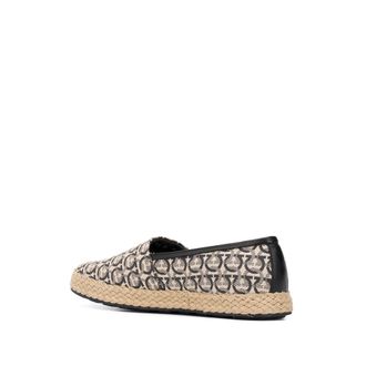 Ferragamo Ganicini Print Leather Loafer - Beige