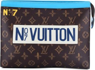 Louis Vuitton Pochette Voyage No.7 Trunk LOeil MM clutch met monogram canvas - Blauw