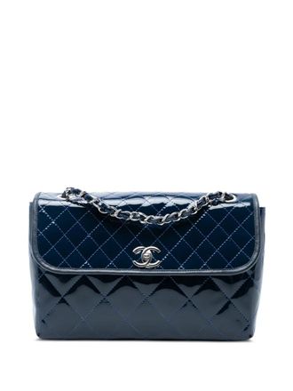 Chanel 2011 Quilted Patent In The Business Flap shoulder bag - women - Patent Leather - One Size - Blue
