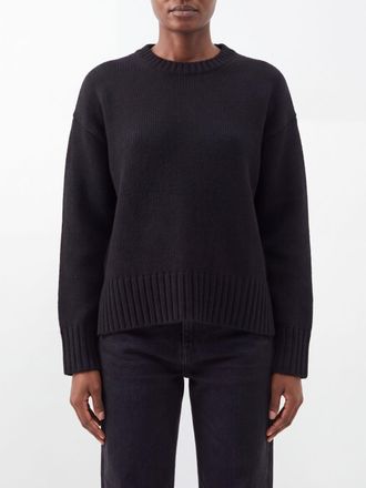 Guest In Residence Maglia girocollo in 100% cashmere con spalle scese