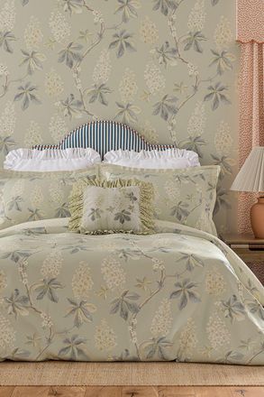 Sanderson Chestnut Tree Cotton Duvet Cover Set in Grey | Size: King