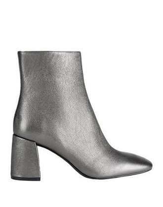 Bianca Di Ankle boots