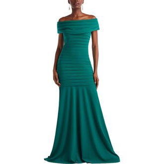 Tadashi Shoji Pleated Off the Shoulder Mermaid Gown in Emerald at Nordstrom, Size Xx-Large