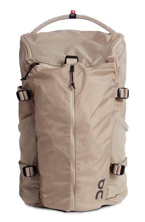 On Speed Pack 18L Lite Backpack in Sand at Nordstrom