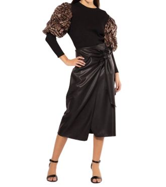 Gracia Glimmering Top In Black