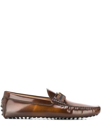 Tod's Loafers met logo - Bruin