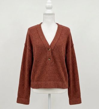 Faherty Jackson V Neck Popover Sweater In Smoked Paprika