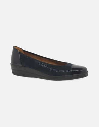 Gabor Womens Petunia Womens Accent Low Heeled Pumps - Black - Size: 2.5
