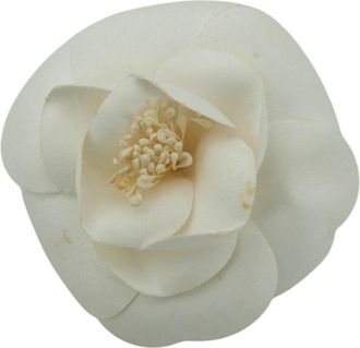 Chanel stoffen broche Camelia
