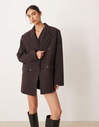 Asos Blazer sartoriale doppiopetto color cioccolato con motivo gessato e spalle pronunciate-Marrone