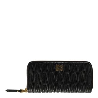 Miu Miu Grote Matelass&eacute; Nappa Leren Portemonnee - Dames - Portefeuilles - Zwart - ONE Size - Leer - Accessoires