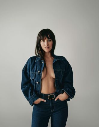 Calvin Klein Jeans Giacca trucker comoda in denim blu lavaggio scuro