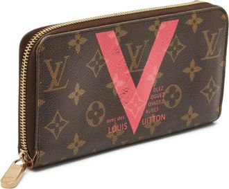 Louis Vuitton V portemonnee met rits - Bruin