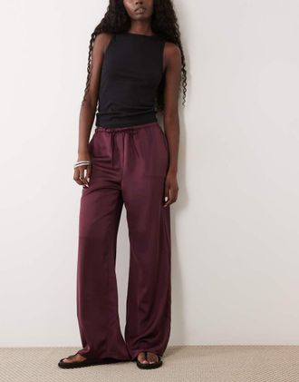 Pretty Lavish pantaloni ampi in raso con coulisse color fico-Marrone