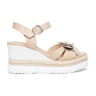 Nero Giardini Schoenen, Dames, Beige, 38 EU, Leer, Tamigi Lino Sandalen